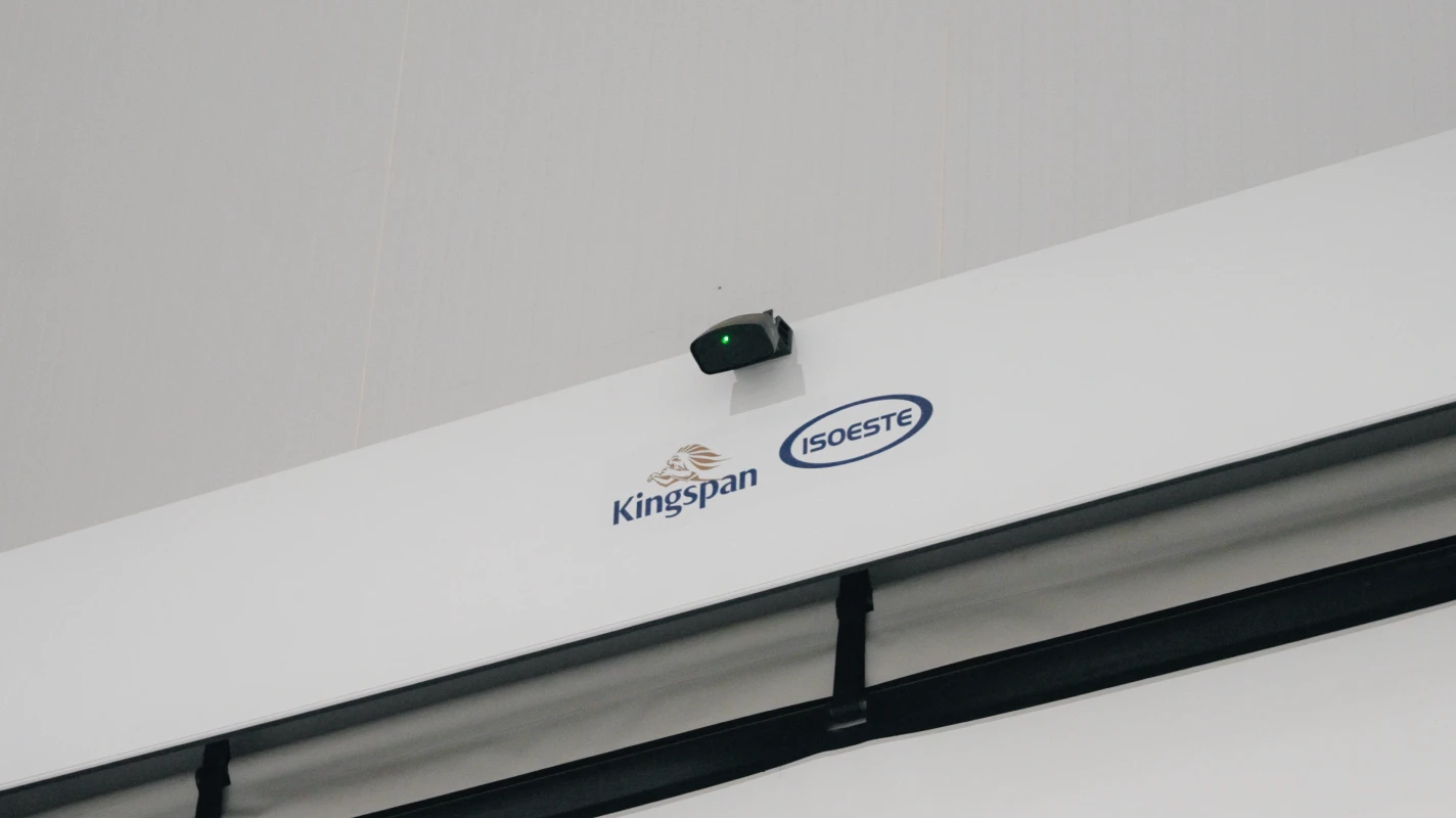 Projeto em Varginha com climatização de câmara de café utilizando Isotelhas, Isodeck TPO e Painéis Frigo da Kingspan Isoeste.