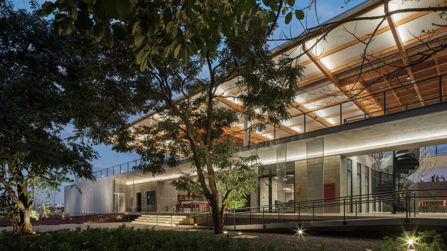 Projeto do CNPEM em Campinas integra arquitetura e ciência com soluções térmicas da Kingspan Isoeste.